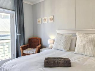 Waveside Stays - Muizenberg - 4