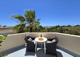 Sea view apartment - 0