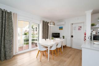 Sweet Old Village - 1