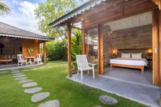 Villa Du Bah - Family Gateway 3BR Villa 12min To Beach With Private Pool And Parking - Kerobokan - 2