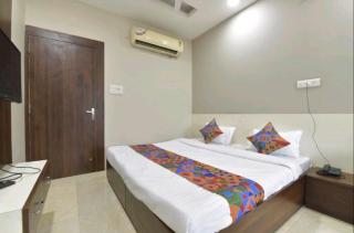 Hotel Utsah - Indore - 1