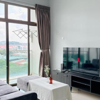 30 - Superb Lake View Chill & Relax at Mount Austin - Johor Bahru - 9