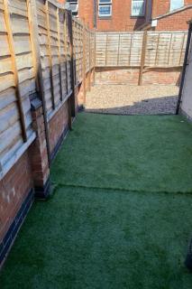 Cosy 2-Bed House - Sleeps 4 Garden & Pet-Friendly - Leicester - 8