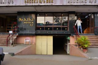 Sakthi Hotel - Pollāchi - 8