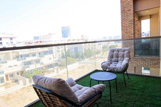 Spacious 2 BR Apt Plus Maids Eleganz in JVC - Dubai - 4