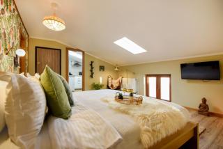 Timeless Elegance Meets Modern Comfort - Stay in the Heart of the Old Town - Bucareste - 9