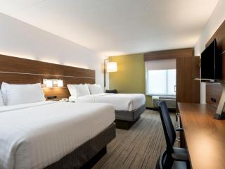 Holiday Inn Express & Suites Charlotte Arpt-Belmont by IHG - 3
