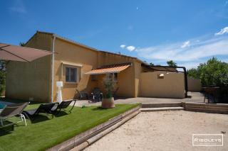 Villa T4 climatisée avec piscine privée - 8