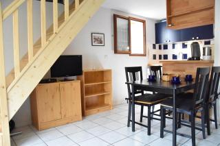 Maison avec Piscine collective & Jardin - AY060-075 - 6