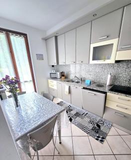 ZARA HOUSE - Lake and Pet Friendly - Brusimpiano - 7