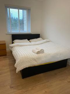 2 Bed 2 Bath Flat 27Atholway - Uphall - 2
