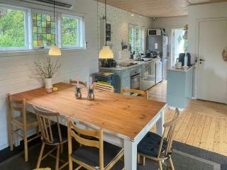 Modernized Holiday Home Near Tisvildeleje Beach - Melby - 6
