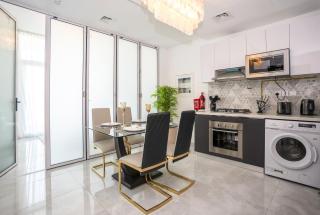 Homesgetaway -Spacious 1BR Apt in Pearlz by Danube - Dubai - 7