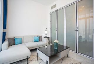 Homesgetaway -Spacious 1BR Apt in Pearlz by Danube - Dubai - 3