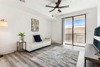 Glendale CozySuites - Westgate with pool 10 - Glendale - 8