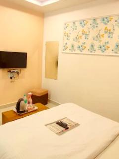 Hotel Shree Mahakal Darshan - Ujjain - 8