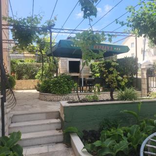 rooms & studio villa Tatjana - Supetar - 6