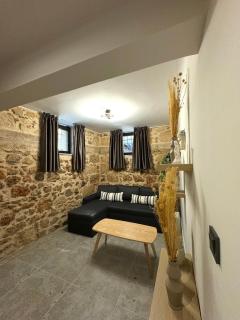 Charming 2BR Basement near Akropolis Athens by Kozy Koala - Athene - 9