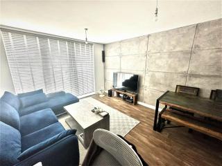 City Centre Penthouse Bedroom - Birmingham - 2