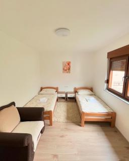 Apartman Lucija - - 9