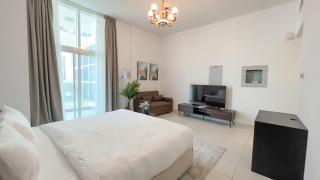 HomesGetaway-Cozy Studio in Glitz 1 by Danube - Dubái - 8