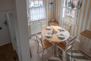 Charming Kenton Cottage - Kenton - 1