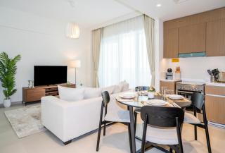 HomesGetaway- Lavish 2BR in Creek Harbor with Beach Access - Dubai - 5