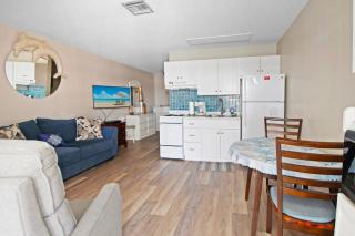 Driftwood Landing 15 - Naples - 6