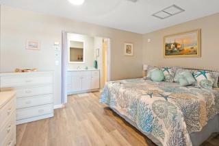 Driftwood Landing 15 - Naples - 1