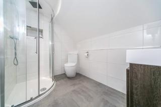 Flat 14 Helena House 1-Bed Sleeps 3 Parking - Reading - 1