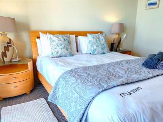Bluebird Empire Penthouse - Muizenberg - 3