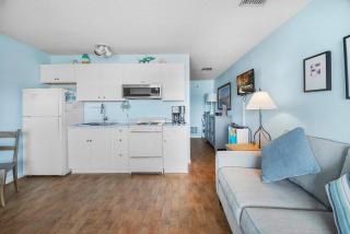 Driftwood Landing 5 - Naples - 4