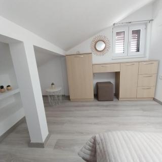 Apartments Zlata - Stari Grad - 1
