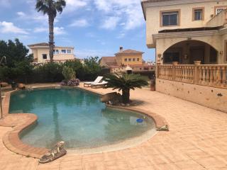 Turre Villa - 3 bedroom - sleeps 8 - R130 - Turre - 0