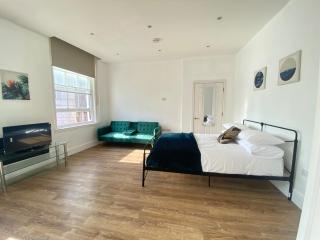 The Essex Atelier Studio - Chelmsford - 6