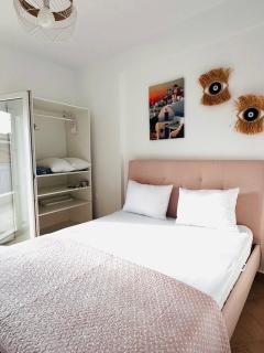 MG Sea View Apartments & Private Parking - 1