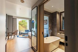 Radisson Hotel Jamshedpur - - 1