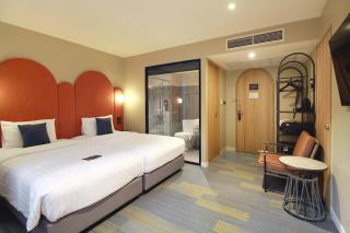 Benjarong Hotel Bangkok - Ban Song Krathiam - 7