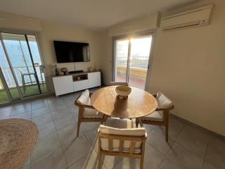 Panoramic view, Quiet, Modern, Wi-Fi, Parking - 8