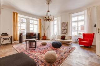 Old Town Magical Stay Comfy 2BDR Historic House - Praga - 0