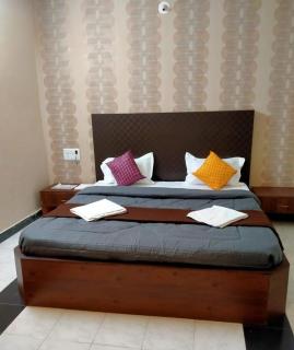 J J Lodging - Colhapur - 7
