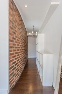 Iconic Harbour Views Penthouse with Parking & AC - 2