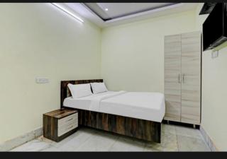 HOTEL PREMIUM SNA INN Near Metro Sation Charbagh - Free Wifi Facilities - Fully Air Conditioning Room - Room Service and Excellent Customer Service Awarded - Book Now - Lucknow - 0