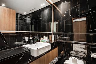 Stylish 1BR Apartment in Binghatti Onyx JVC - 3