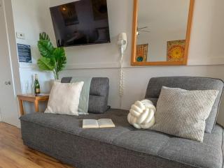 Studio 18 - 2 min du Bord de l'eau Foyer & Barbecue - 4