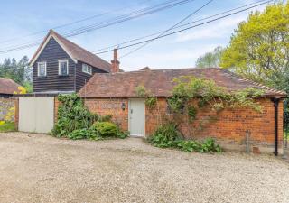 Coombe End Farm Lodge - - 9