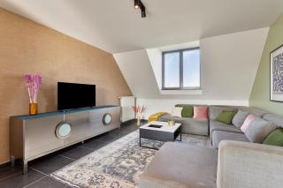Ruim 3 slaapkamer appartement met parking nabij NATO - Machelen - 8