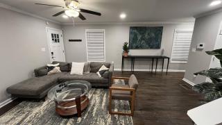 Stylish 4BR Near ATL Attractions - 1