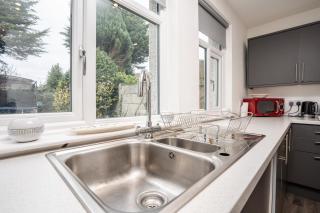 Homestay - Knowsley - 8