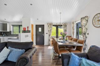 Lilac Lodge, 22 Roadford Lake Lodges - 5